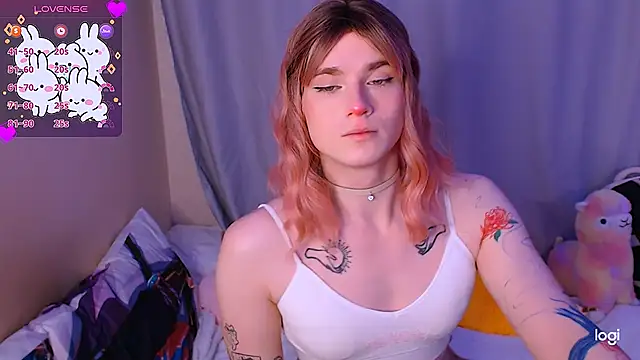 Snapshot of Alice_Hells chatting on 12-09-24, 06:23 Alice Hells online show from 12-09-24, 06:23