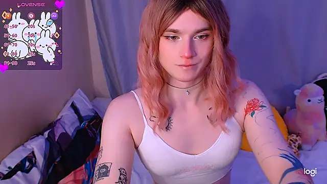 Snapshot of Alice_Hells chatting on 12-09-24, 09:28 Alice Hells online show from 12-09-24, 09:28