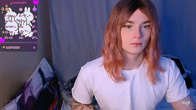 Snapshot of Alice_Hells chatting on 12-29-24, 06:45 Alice Hells online show from 12-29-24, 06:45