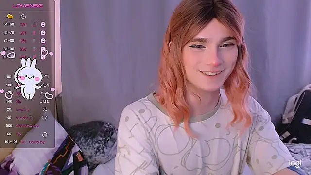 Snapshot of Alice_Hells chatting on 02-07-25, 07:18 Alice Hells online show from 02-07-25, 07:18