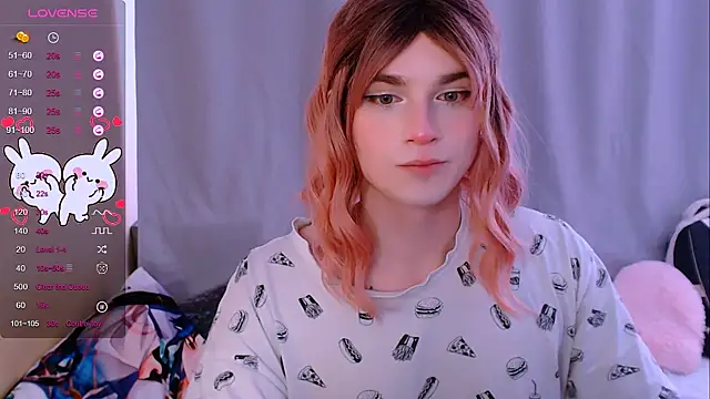 Snapshot of Alice_Hells chatting on 03-08-25, 08:44 Alice Hells online show from 03-08-25, 08:44