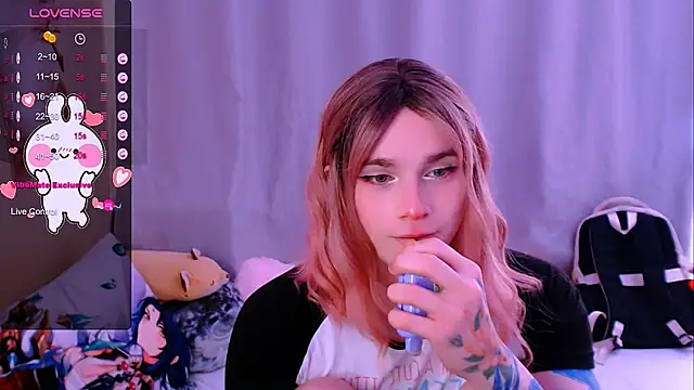 Snapshot of Alice_Hells chatting on 03-23-26, 08:07 Alice Hells online show from 03-23-26, 08:07