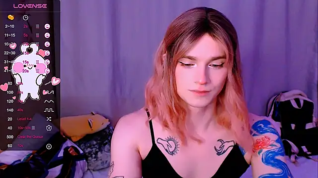 Snapshot of Alice_Hells chatting on 03-28-26, 05:45 Alice Hells online show from 03-28-26, 05:45