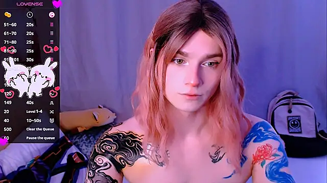 Snapshot of Alice_Hells chatting on 04-10-26, 08:41 Alice Hells online show from 04-10-26, 08:41