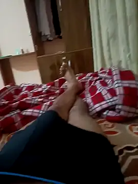 RRahullove69 online show from 10-13-25, 03:56