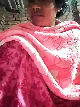 Hotty-dola online show from 01-02-25, 04:09
