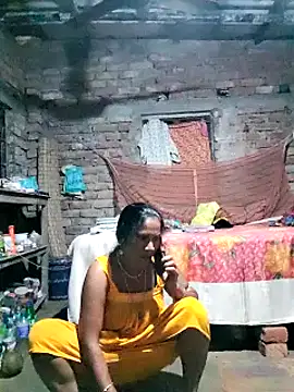 Hotty-dola online show from 03-09-25, 04:33