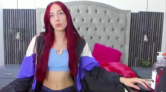 Snapshot of danna_flame chatting on 01-07-25, 10:32 danna flame online show from 01-07-25, 10:32