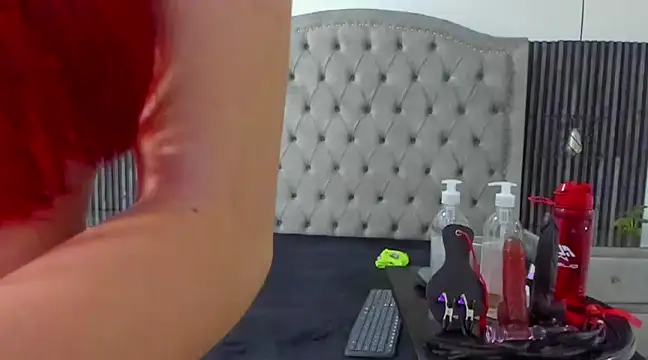 Snapshot of danna_flame chatting on 03-06-25, 08:08 danna flame online show from 03-06-25, 08:08