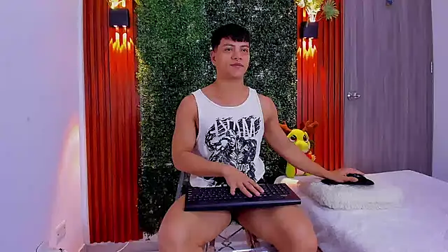 Valentino  X online show from 09-22-25, 11:23