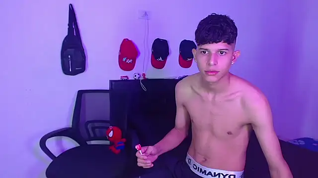 LiamGadiell online show from 02-24-25, 04:16