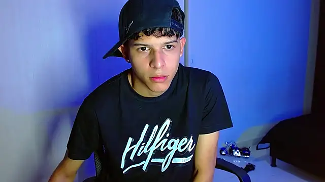 LiamGadiell online show from 03-09-25, 03:54