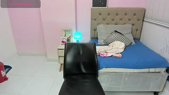 Snapshot of lauren_rios7 chatting on 01-14-25, 12:54 lauren rios7 online show from 01-14-25, 12:54