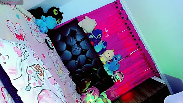 Thalia girl21 online show from 02-09-26, 08:24