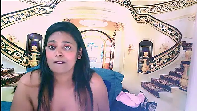 Snapshot of IndianYummy chatting on 12-18-24, 10:57 IndianYummy online show from 12-18-24, 10:57
