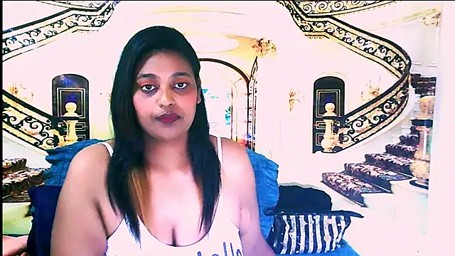 Snapshot of IndianYummy chatting on 12-19-24, 08:44 IndianYummy online show from 12-19-24, 08:44