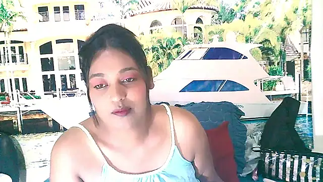 Snapshot of IndianYummy chatting on 12-23-24, 06:33 IndianYummy online show from 12-23-24, 06:33