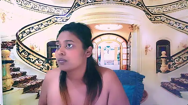 Snapshot of IndianYummy chatting on 02-21-25, 12:38 IndianYummy online show from 02-21-25, 12:38