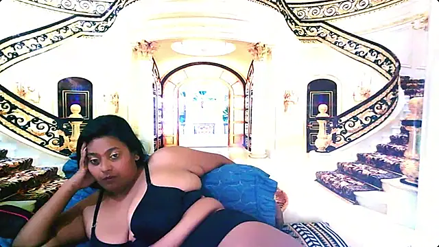Snapshot of IndianYummy chatting on 03-01-25, 10:42 IndianYummy online show from 03-01-25, 10:42