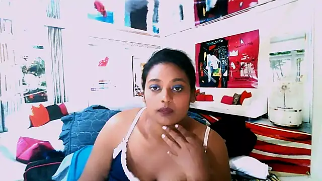 Snapshot of IndianYummy chatting on 03-07-25, 06:00 IndianYummy online show from 03-07-25, 06:00