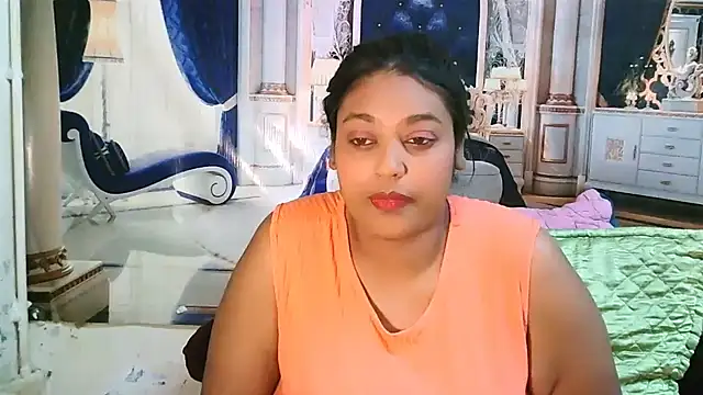 Snapshot of IndianYummy chatting on 10-10-25, 04:44 IndianYummy online show from 10-10-25, 04:44