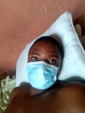 Snapshot of Eggxplant chatting on 11-13-25, 09:41 Eggxplant online show from 11-13-25, 09:41