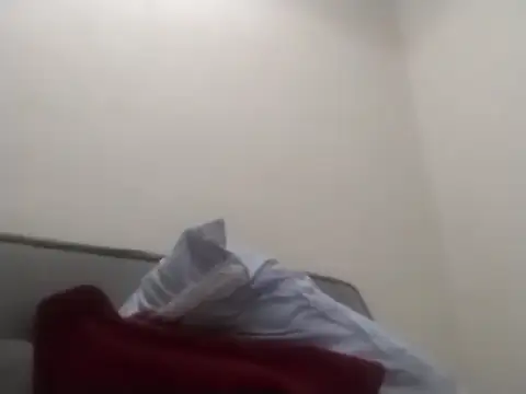 Snapshot of Luci_foxx chatting on 11-12-25, 12:11 Luci foxx online show from 11-12-25, 12:11