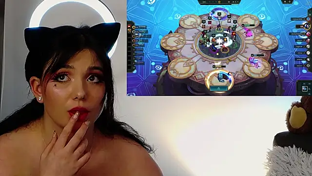 AveryWillow online show from 03-01-25, 12:17