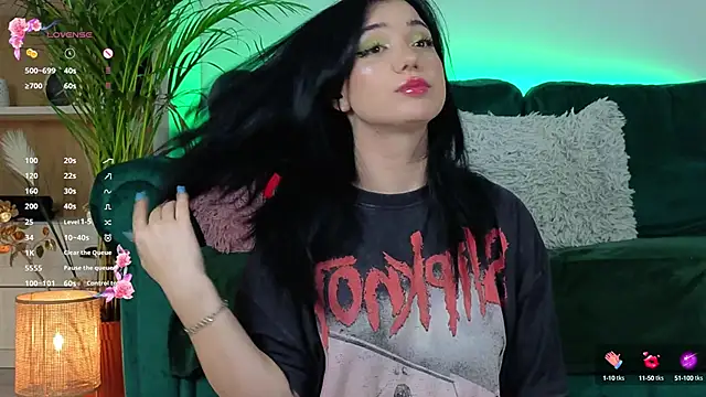 AveryWillow online show from 09-22-25, 01:02