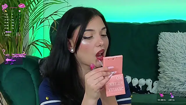 AveryWillow online show from 11-13-25, 03:55