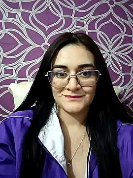 Snapshot of Hanna_Kinsley chatting on 01-30-25, 04:37 Hanna Kinsley online show from 01-30-25, 04:37