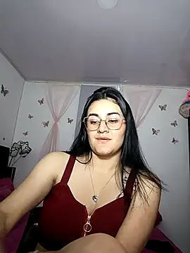 Snapshot of Hanna_Kinsley chatting on 03-20-25, 03:23 Hanna Kinsley online show from 03-20-25, 03:23