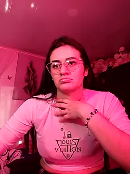 Snapshot of Hanna_Kinsley chatting on 10-02-25, 09:55 Hanna Kinsley online show from 10-02-25, 09:55