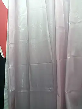 Snapshot of Hanna_Kinsley chatting on 10-29-25, 07:37 Hanna Kinsley online show from 10-29-25, 07:37