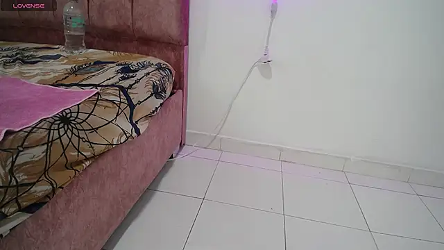 AMBER LOVE22 online show from 12-14-24, 07:03