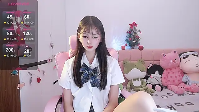 Snapshot of Xiaomi-Angela chatting on 12-27-24, 02:43 Xiaomi-Angela online show from 12-27-24, 02:43