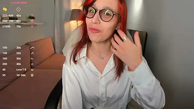 Snapshot of Dora_Marcelli chatting on 10-11-25, 06:56 Dora Marcelli online show from 10-11-25, 06:56