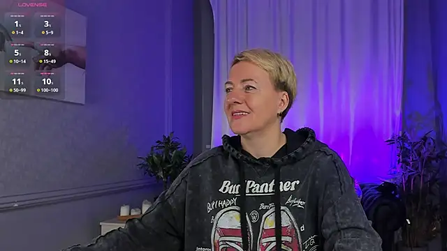 Snapshot of Nika_Smit chatting on 10-23-25, 05:07 Nika Smit online show from 10-23-25, 05:07