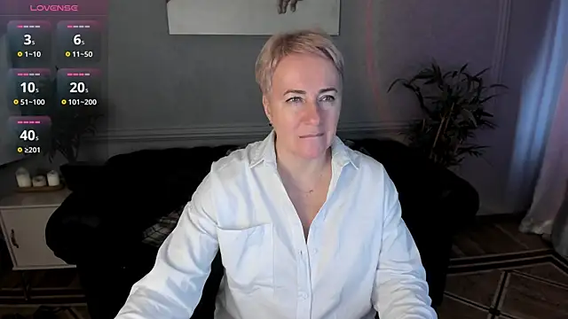 Snapshot of Nika_Smit chatting on 11-14-25, 10:03 Nika Smit online show from 11-14-25, 10:03