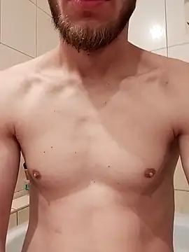 hoot denis28 online show from 03-22-25, 04:04