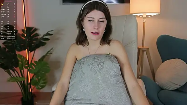 Hailey Green online show from 01-28-25, 01:18