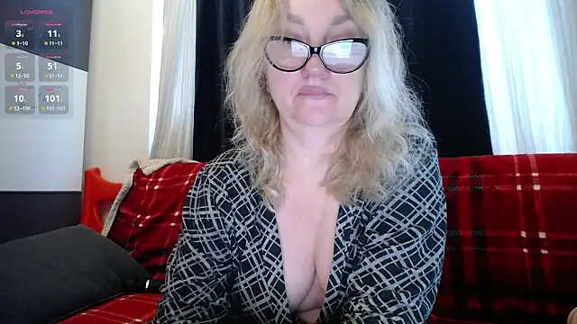 Blond Woman online show from 12-16-24, 11:12