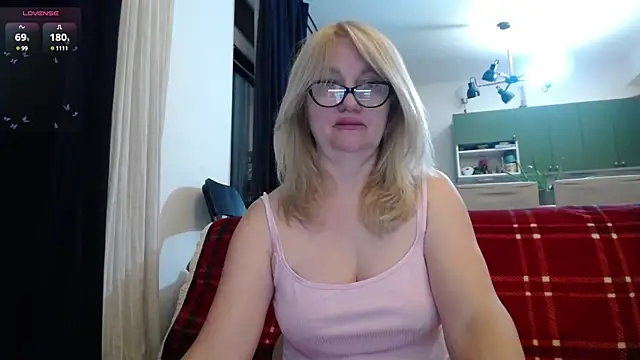 Blond Woman online show from 03-20-25, 09:13