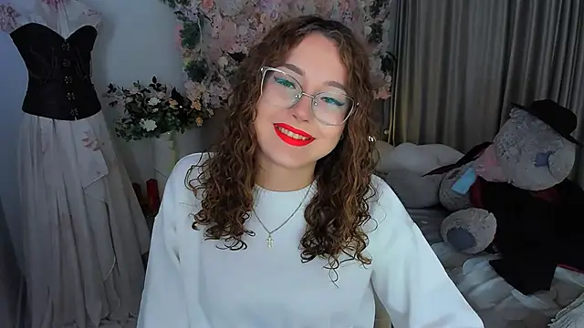 Snapshot of SereneFlame chatting on 11-01-25, 07:16 SereneFlame online show from 11-01-25, 07:16