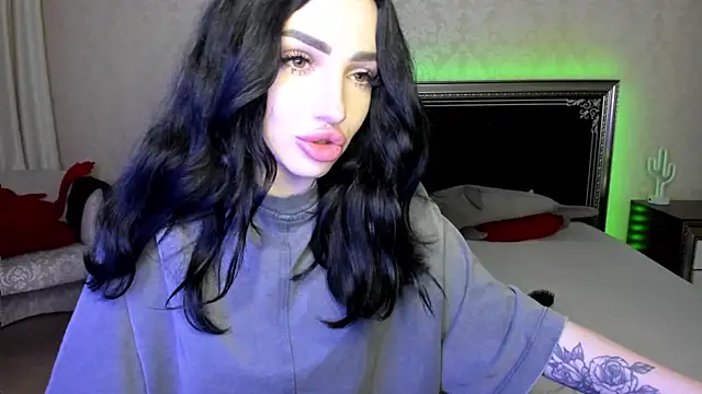 Snapshot of NancyLovee_ chatting on 03-16-25, 01:07 NancyLovee online show from 03-16-25, 01:07