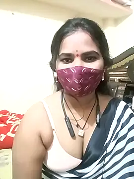 anitha906 online show from 12-19-24, 03:52