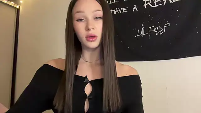 Snapshot of ur_molly chatting on 11-07-25, 01:00 ur molly online show from 11-07-25, 01:00