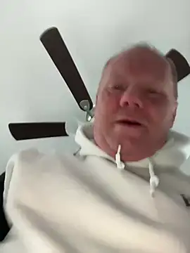 Snapshot of masterjerseyjoe chatting on 01-12-25, 01:27 masterjerseyjoe online show from 01-12-25, 01:27