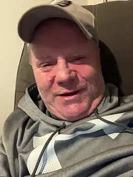 Snapshot of masterjerseyjoe chatting on 02-20-25, 10:59 masterjerseyjoe online show from 02-20-25, 10:59