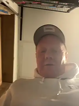 Snapshot of masterjerseyjoe chatting on 02-21-25, 12:05 masterjerseyjoe online show from 02-21-25, 12:05